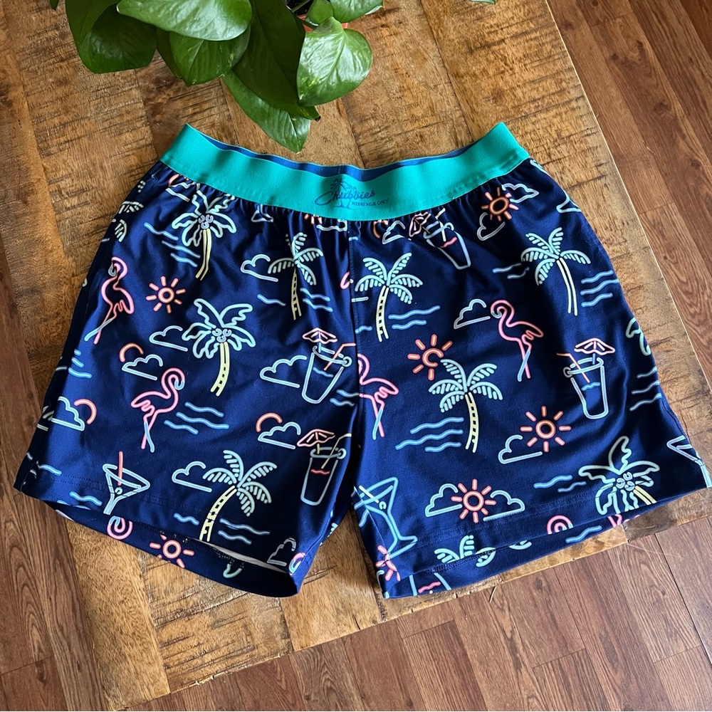 Chubbies Neon Lounge Shorts
5.5 Medium